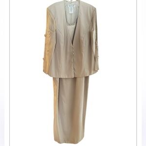 J R Nites formal sleeveless dress with long‎ sheer sleeve jacket. Size 20 W.